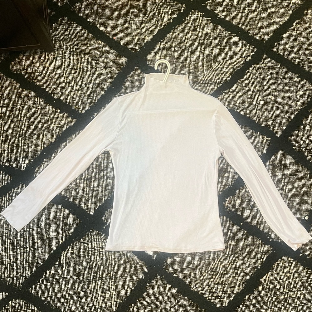 Ruffle Ribbed Lettuce Trim Turtleneck Tee
